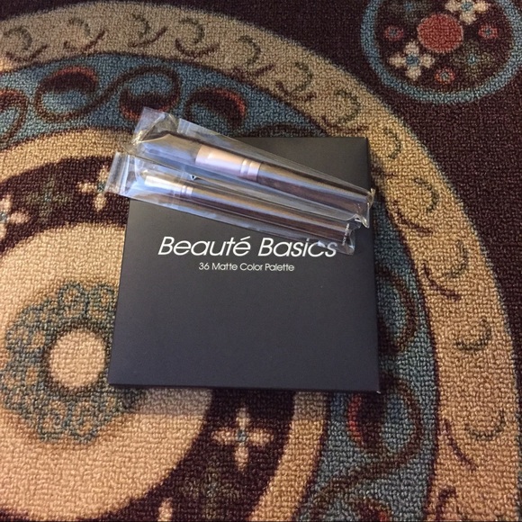 🌟SOLD🌟36 Matte shadow - Picture 3 of 4