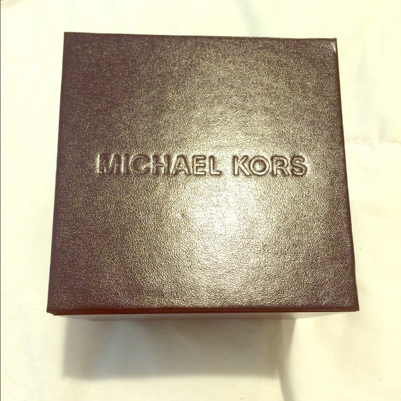 Michael Kors Watch Box