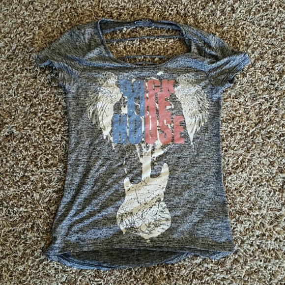 Cute deb shirt only warn a couple times.