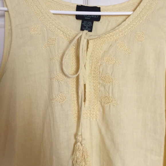 Yellow sleeveless top - Picture 2 of 2