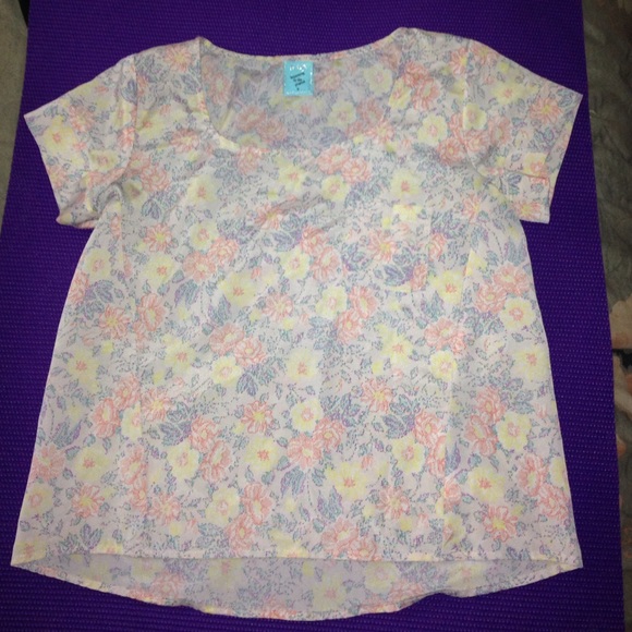 Floral shirt