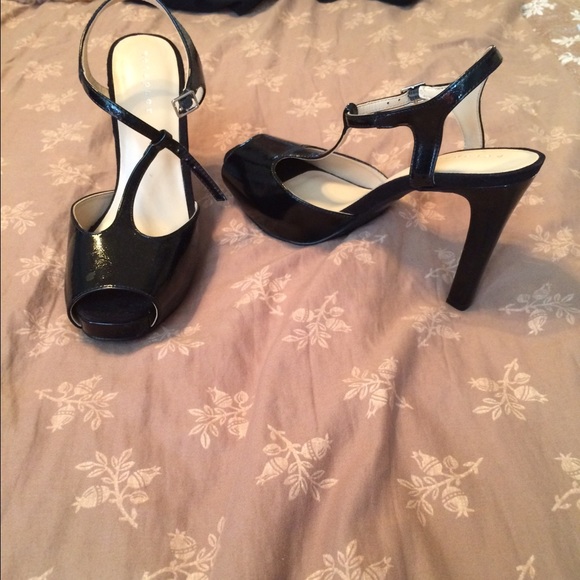 Apostrophe shoes 7.5