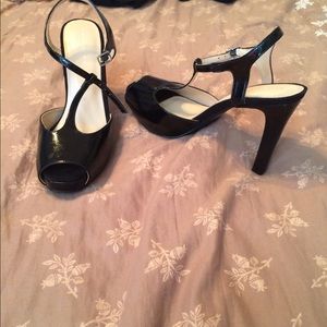 Apostrophe shoes 7.5