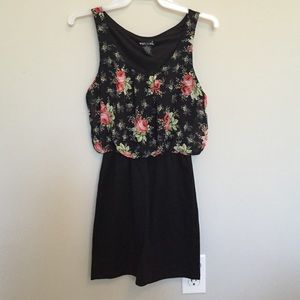 Wet seal dress gently used. Size: xs