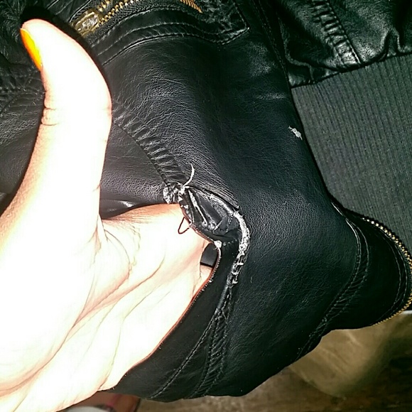 leather jacket - Picture 2 of 2