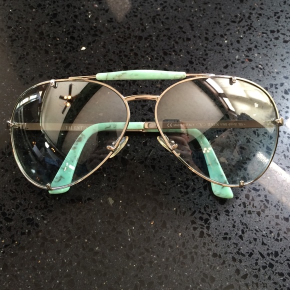 Valentino Sunglasses - Picture 2 of 3