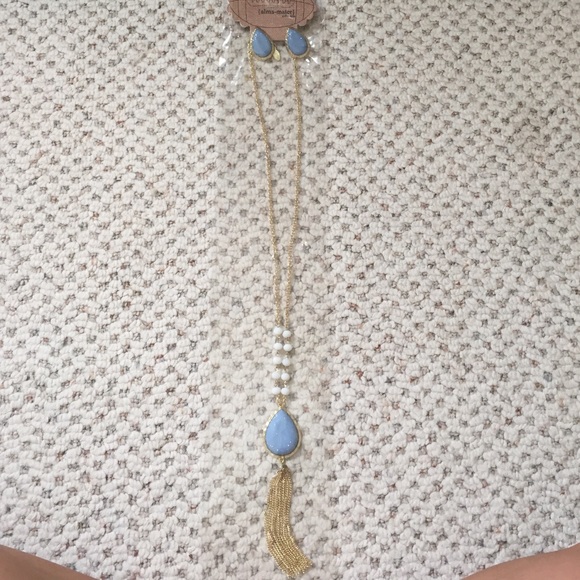 Blue necklace and earring set