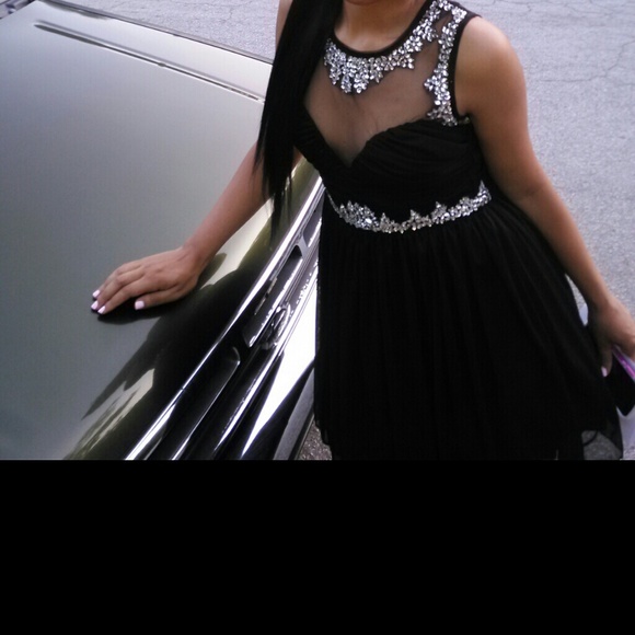 Dress - Picture 2 of 2