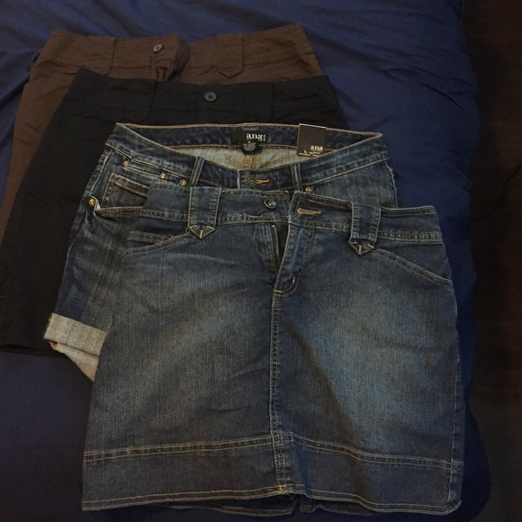 Women Skort + 1 short Bundle 8 Petite