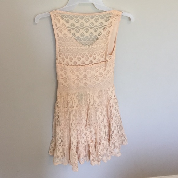 Wet seal nude lace dress - Picture 3 of 3