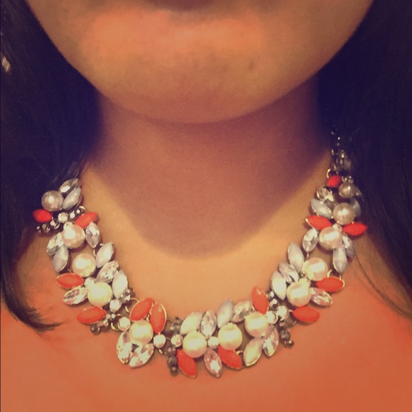 Statement necklace