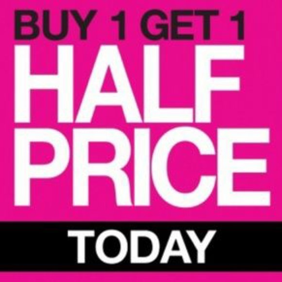 🎁🎁🎉🎉💰💰 MOVING SALE!