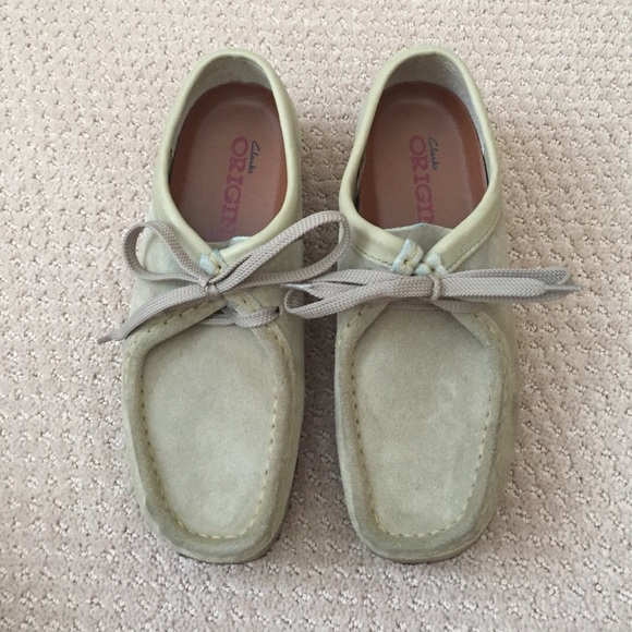 Clarks wallabees