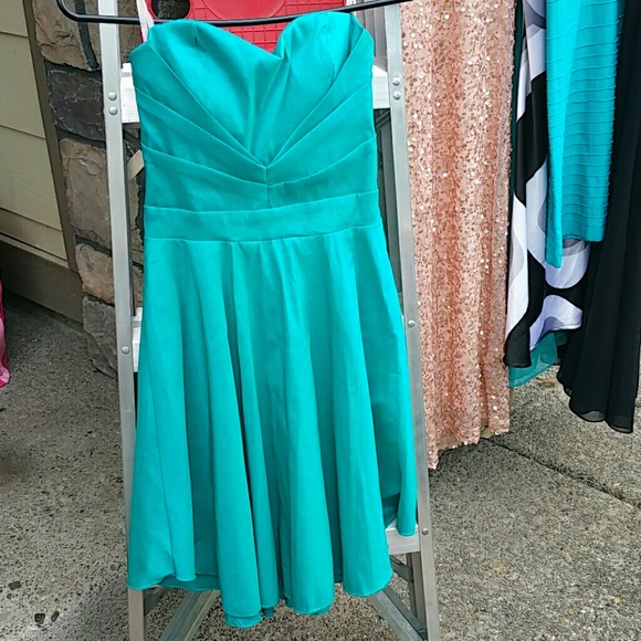 Teal cocktail dress, sweetheart neckline