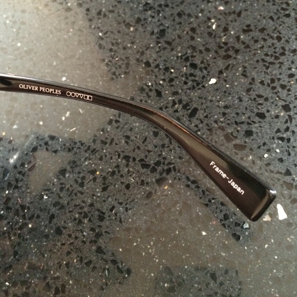Oliver Peoples Sunglasses - Picture 3 of 4