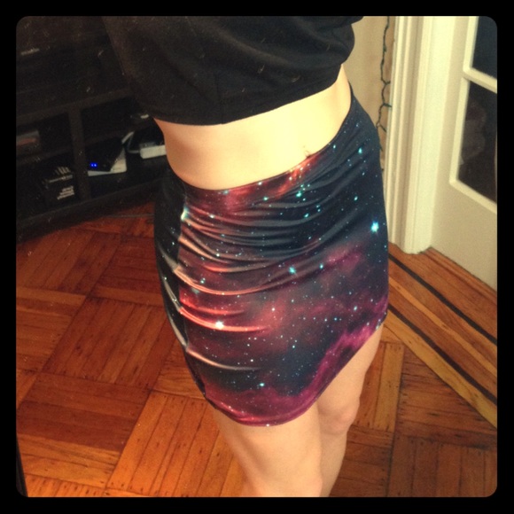 *SOLD* blackmilk Galaxy skirt - Picture 1 of 4
