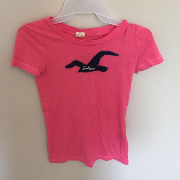 Hollister graphic tee