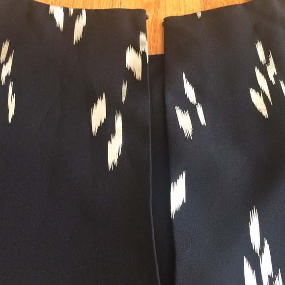 Capulet Shift Dress - Worn Once! - Picture 4 of 4