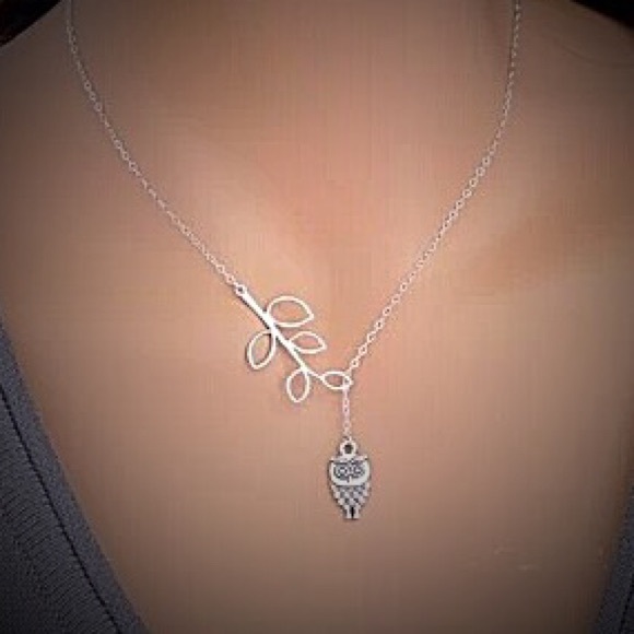 Y design- owl/leaf necklace - silver plated
