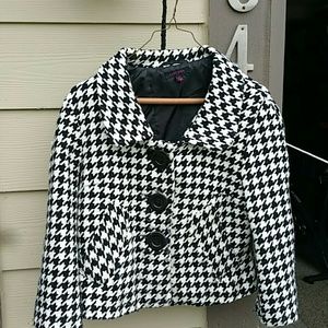 Crop houndstooth jacket