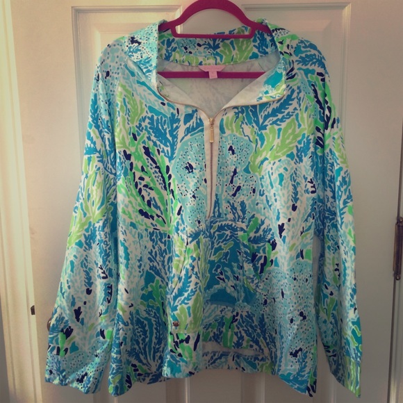 Lilly Pulitzer Pop-Over in Let's Cha Cha Spa