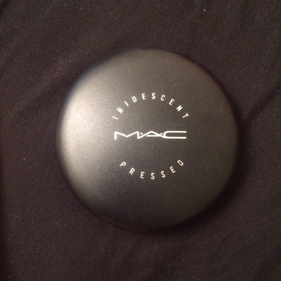 MAC Iridescent Press Powder