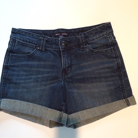 Rolled cuff denim short - Picture 2 of 3