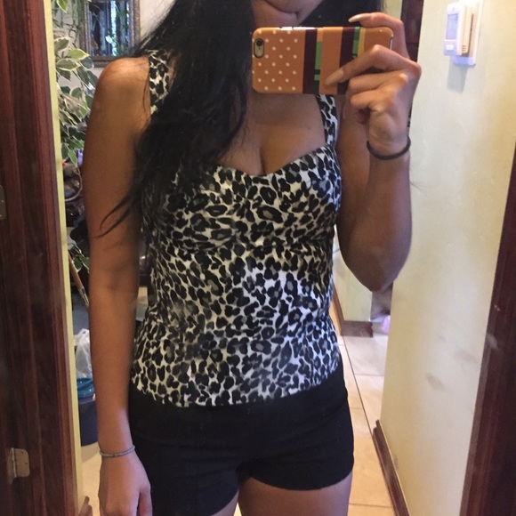 Leopard top