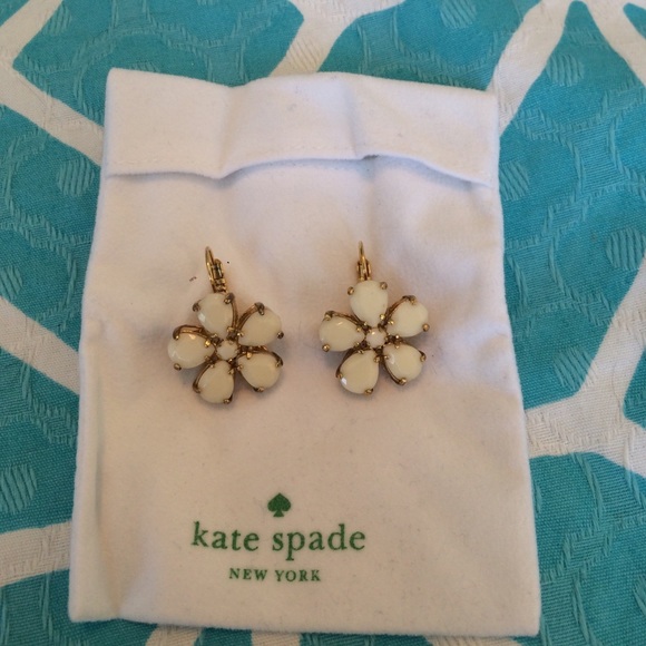 kate spade Accessories - White Kate Spade Daisy earrings