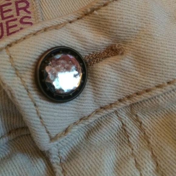 Shorts - Picture 4 of 4