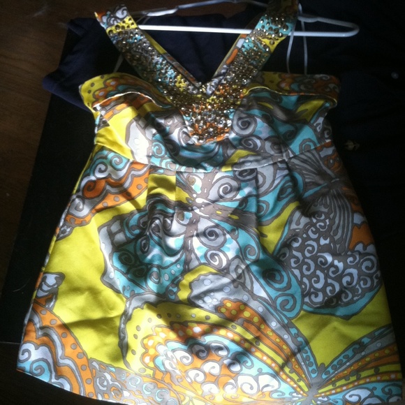 Beautiful & bright Kate Spade silk top - size 4