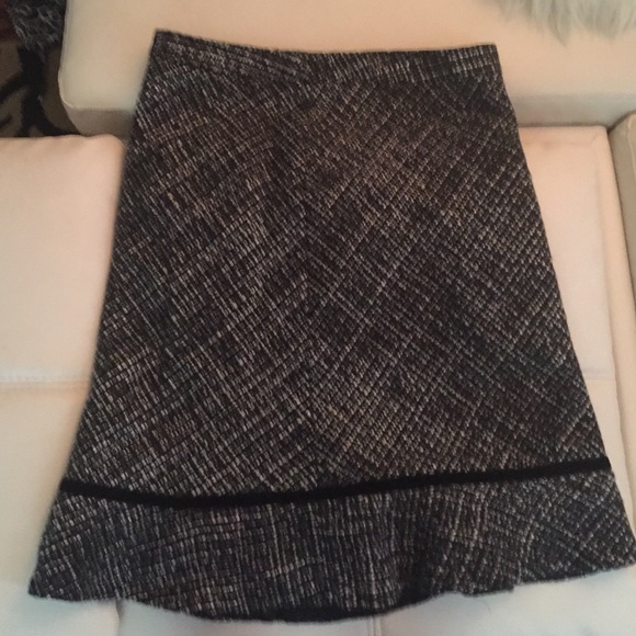 Winter skirt black and white - Picture 1 of 3