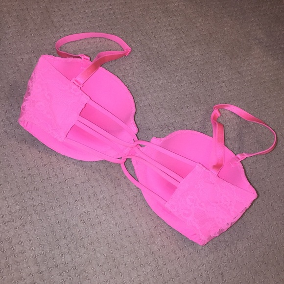 🎁Bundled NEW VS strappy bra - Picture 3 of 4