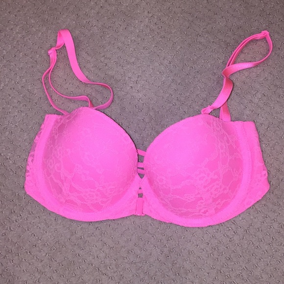 🎁Bundled NEW VS strappy bra - Picture 4 of 4