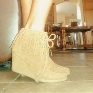 Laced up Wedge Ankle Boots