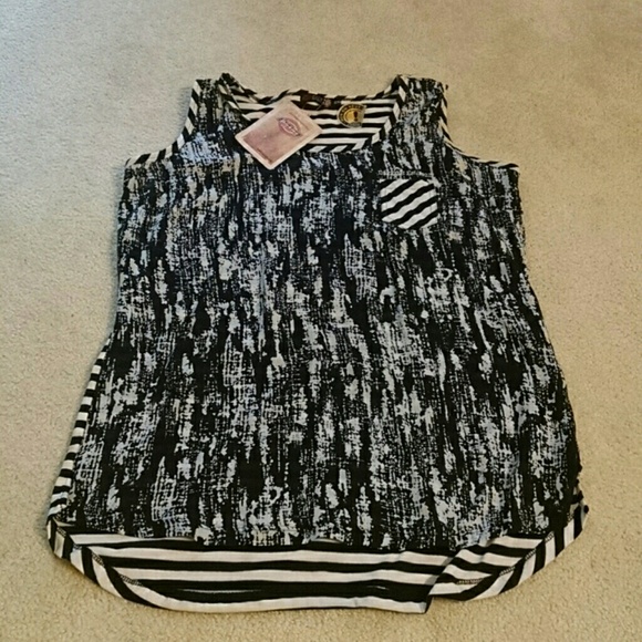 Shirt - Picture 1 of 4