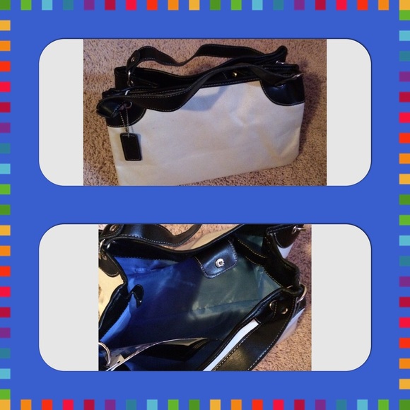 🆓Cosmetics bag!