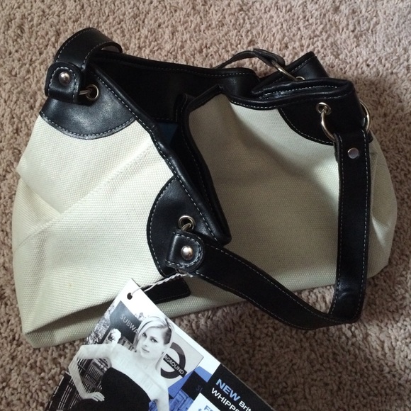 🆓Cosmetics bag! - Picture 2 of 4