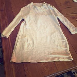 Oatmeal tunic with crop sleeve and button detail