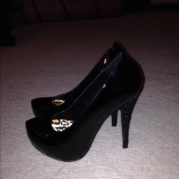Black Rhinestone heel pumps
