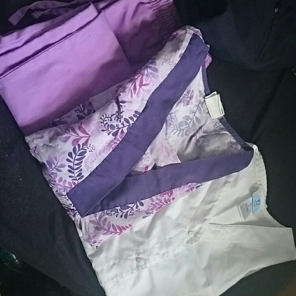 1 set of Scrubs short sleeves