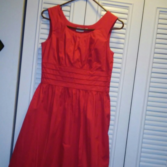 Red midi dress