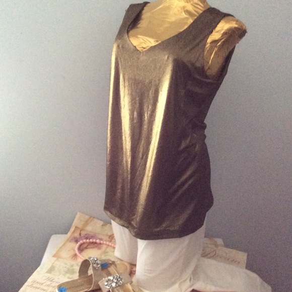 Cache Tops - Cache Yellow Gold Top NWT💛💕💙💜💛💕💚