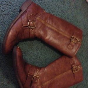 Brown boots size four in kids