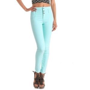 Beautiful Mint High-Waisted Jeans‼️