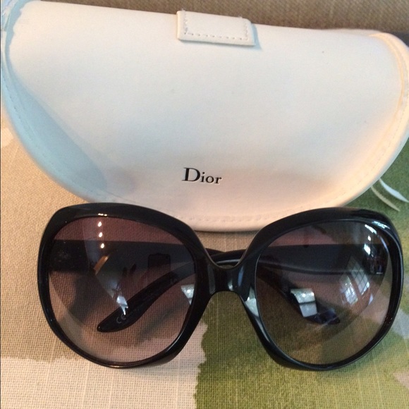 *****SOLD********Authentic Dior sunglasses