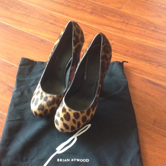 Brian Atwood leopard pump size 8 - Picture 1 of 4