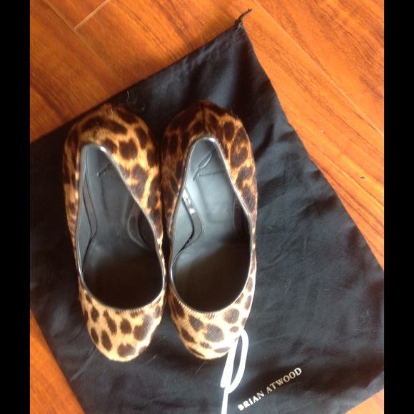 Brian Atwood leopard pump size 8 - Picture 4 of 4