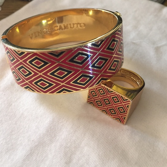 Vince Camuto set