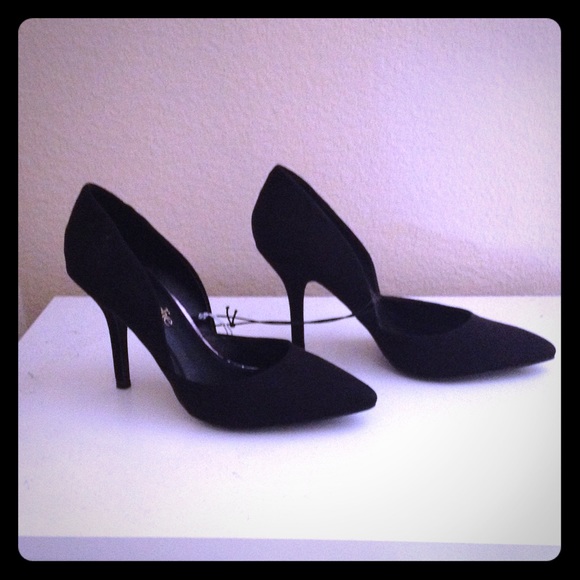 Faux suede black heels